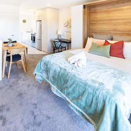 City Living: Upper Studio Haven On Wilmer Christchurch Exteriér fotografie